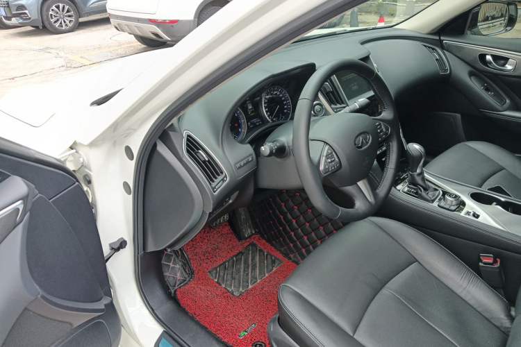 Used Infiniti Q50L 2016 2.0T Ambition Edition Driver Seat