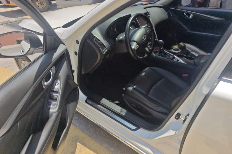 Used Infiniti Q50L 2016 2.0T Comfort Edition Driver Seat