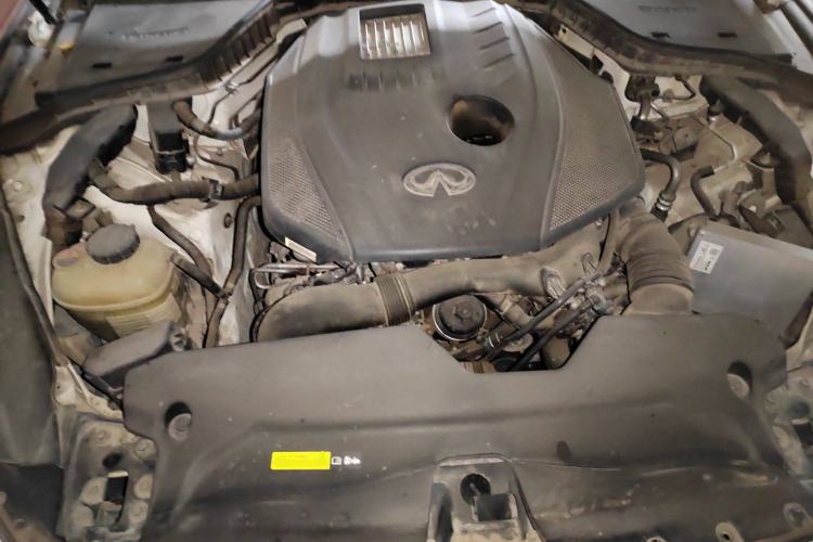 Used Infiniti Q50L 2016 2.0T Elite Sport Edition Engine Bay