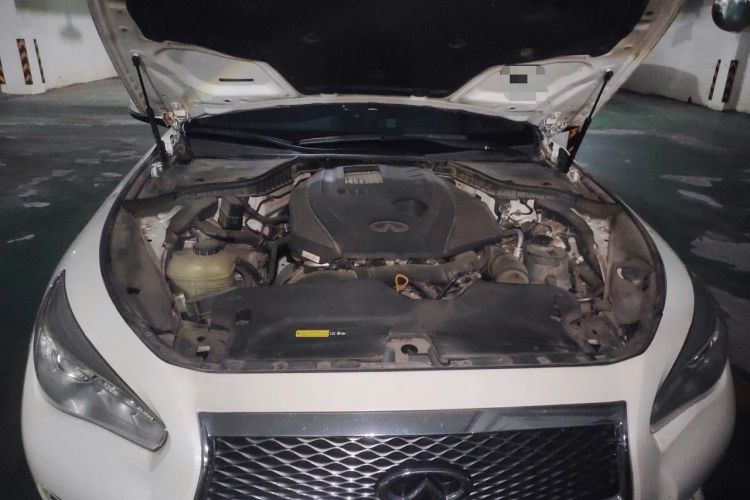 Used Infiniti Q50L 2016 2.0T Comfort Edition Engine Bay