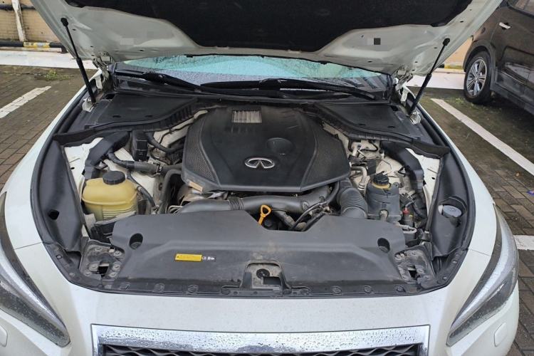 Used Infiniti Q50L 2016 2.0T Ambition Edition Engine Bay