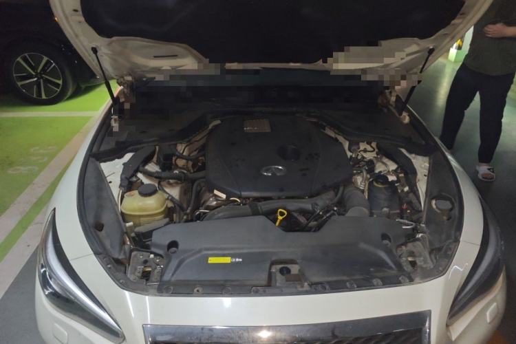 Used Infiniti Q50L 2016 2.0T Ambition Edition Engine Bay