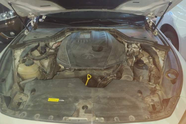 Used Infiniti Q50L 2016 2.0T Ambition Edition Engine Bay