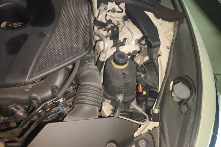 Used Infiniti Q50L 2016 2.0T Ambition Edition Engine Bay Left
