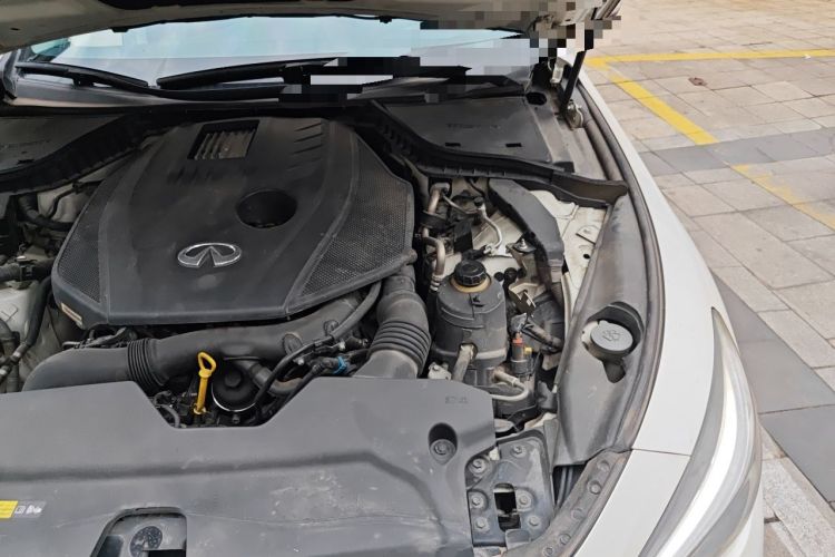 Used Infiniti Q50L 2016 2.0T Enjoyment Edition Engine Bay Left