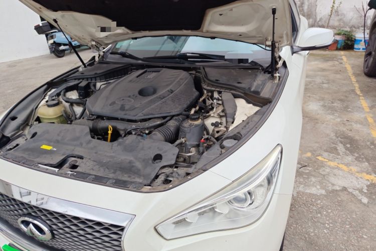 Used Infiniti Q50L 2016 2.0T Comfort Edition Engine Bay Left