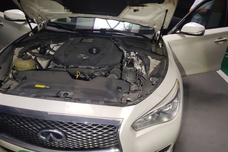 Used Infiniti Q50L 2016 2.0T Comfort Edition Engine Bay Left