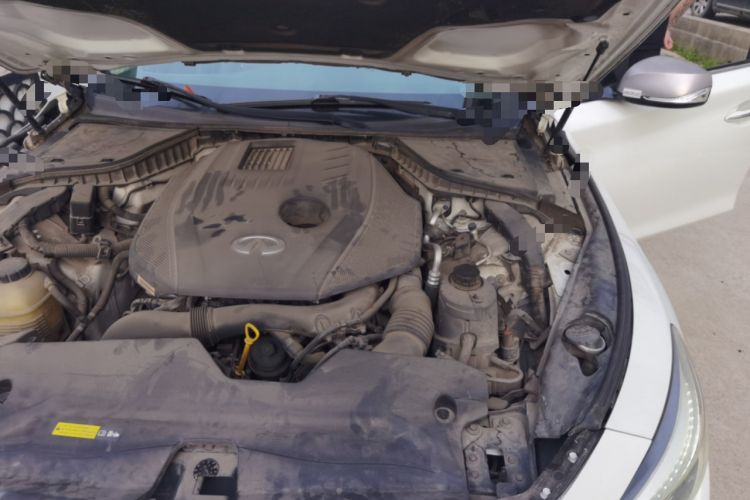 Used Infiniti Q50L 2016 2.0T Comfort Edition Engine Bay Left