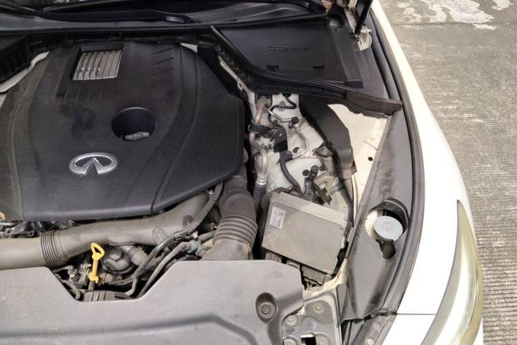 Used Infiniti Q50L 2016 2.0T Elite Sport Edition Engine Bay Left