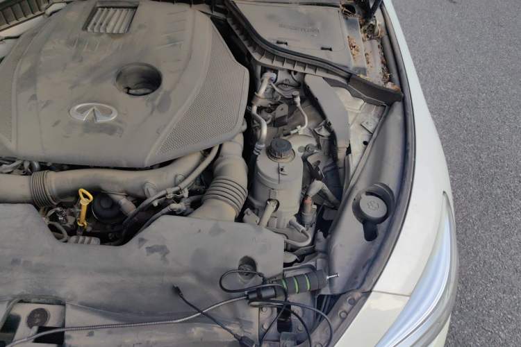 Used Infiniti Q50L 2016 2.0T Comfort Edition Engine Bay Left