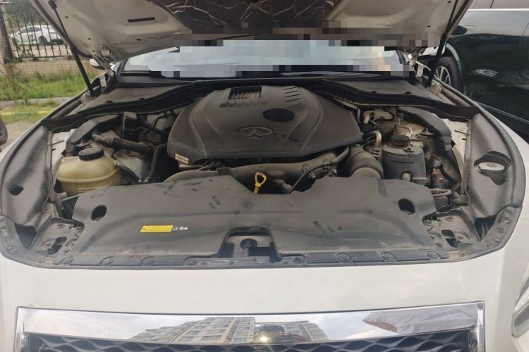 Used Infiniti Q50L 2016 2.0T Enjoyment Edition Engine Bay