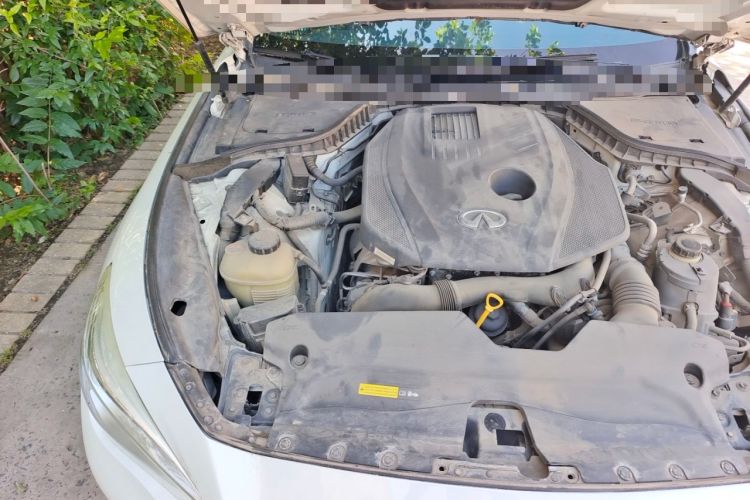 Used Infiniti Q50L 2016 2.0T Comfort Edition Engine Bay Right