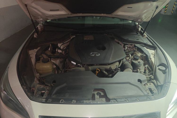Used Infiniti Q50L 2016 2.0T Comfort Edition Engine Bay