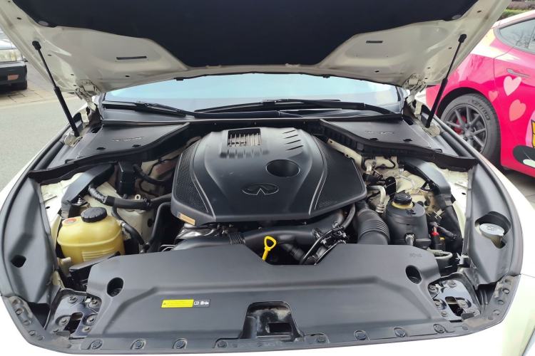Used Infiniti Q50L 2016 2.0T Ambition Edition Engine Bay