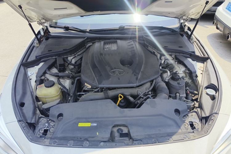 Used Infiniti Q50L 2016 2.0T Comfort Edition Engine Bay