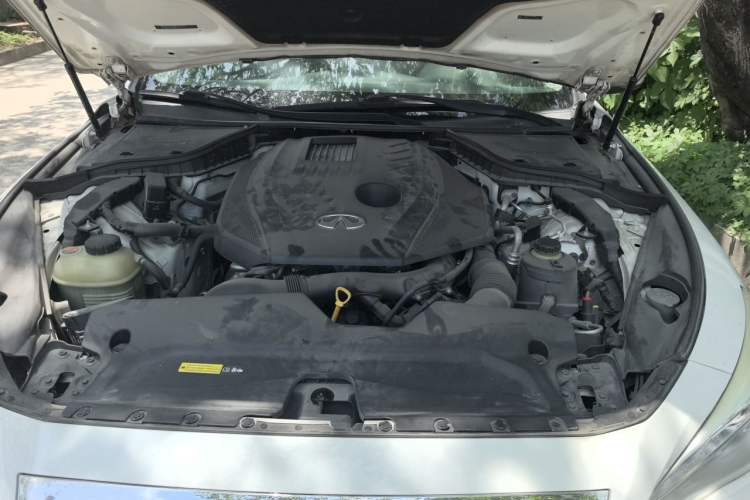 Used Infiniti Q50L 2016 2.0T Comfort Edition Engine Bay