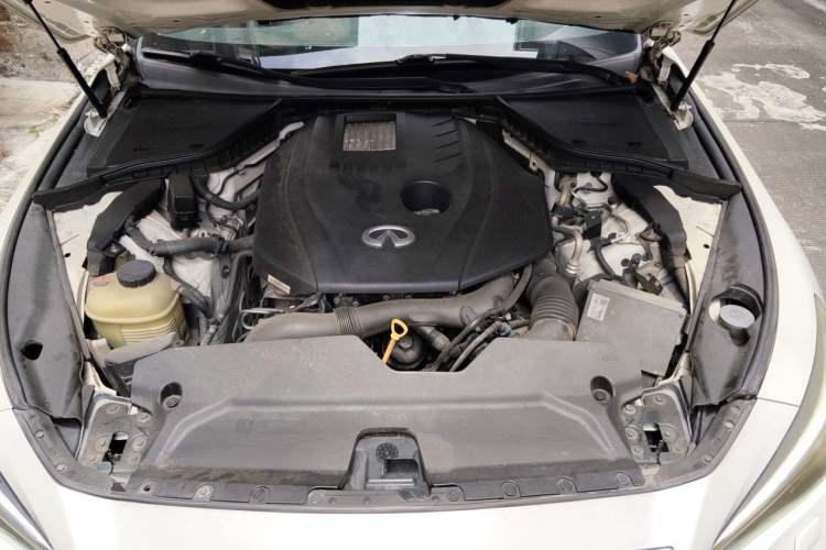 Used Infiniti Q50L 2016 2.0T Elite Sport Edition Engine Bay