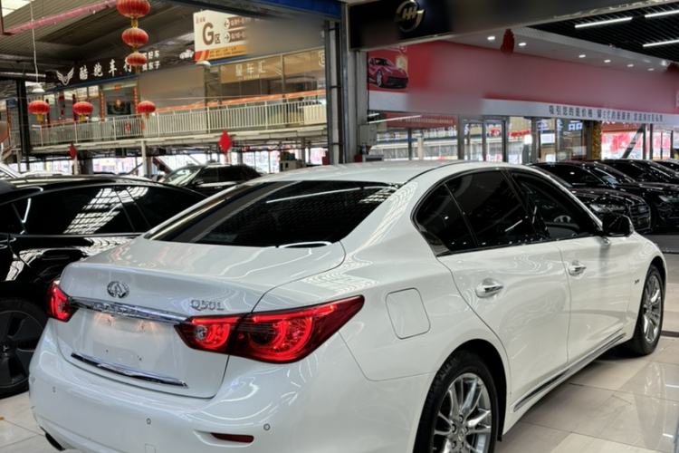 Used Infiniti Q50L 2016 2.0T Ambition Edition Exterior 1