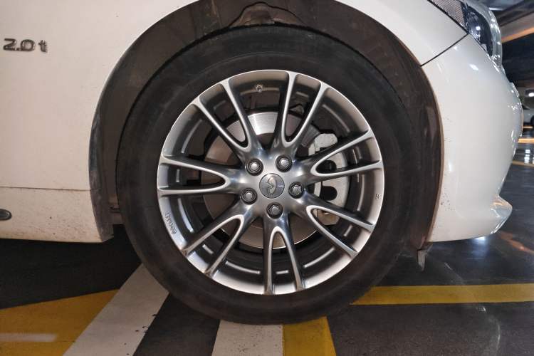 Used Infiniti Q50L 2016 2.0T Ambition Edition Exterior 1