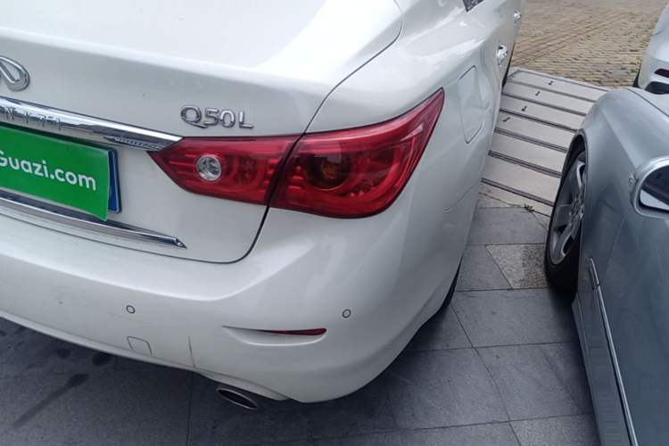 Used Infiniti Q50L 2016 2.0T Ambition Edition Exterior 3
