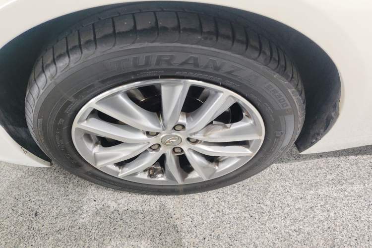 Used Infiniti Q50L 2016 2.0T Enjoyment Edition Exterior 4