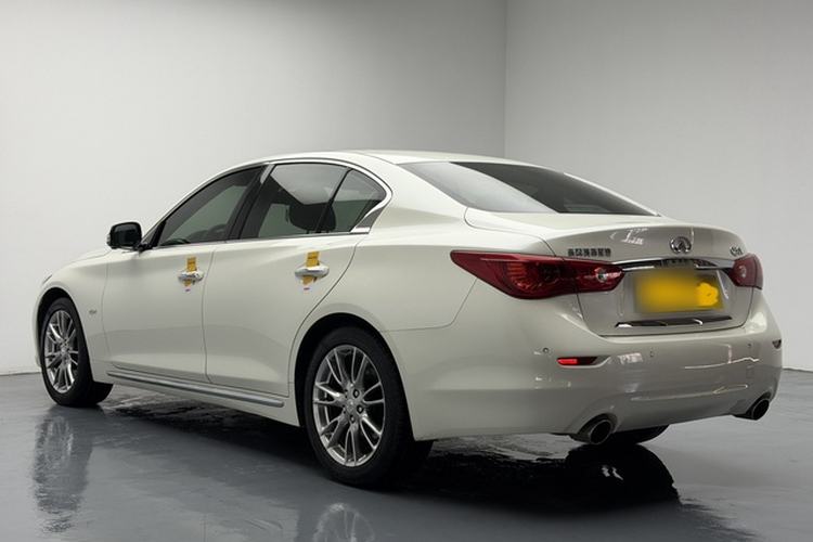 Used Infiniti Q50L 2016 2.0T Ambition Edition Exterior 4