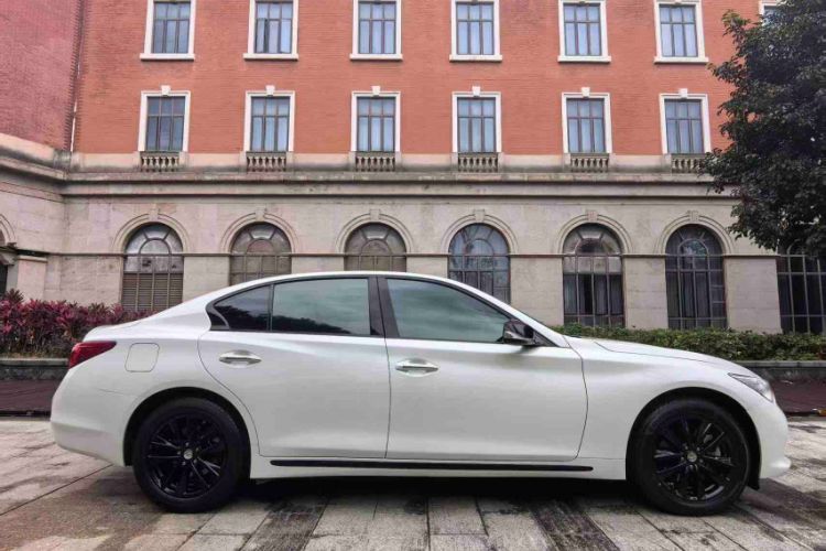 Used Infiniti Q50L 2016 2.0T Comfort Edition Exterior 4