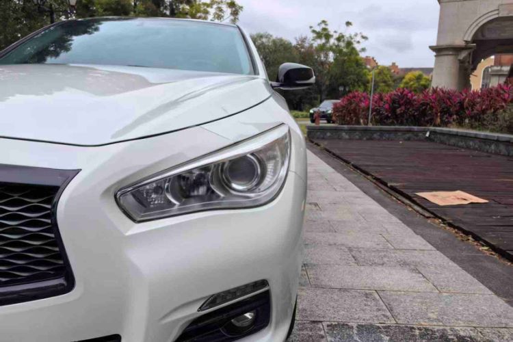 Used Infiniti Q50L 2016 2.0T Comfort Edition Exterior 6