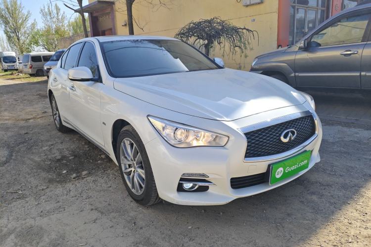 Used Infiniti Q50L 2016 2.0T Comfort Edition Front Right 45 Deg