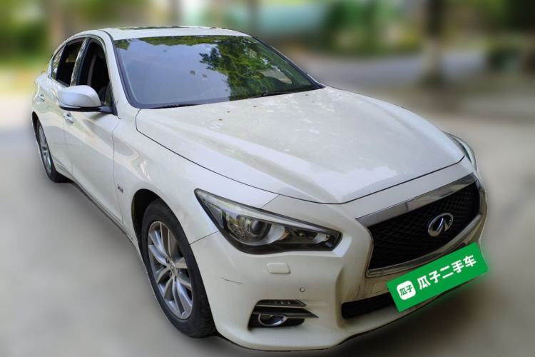 Used Infiniti Q50L 2016 2.0T Enjoyment Edition Front Right 45 Deg