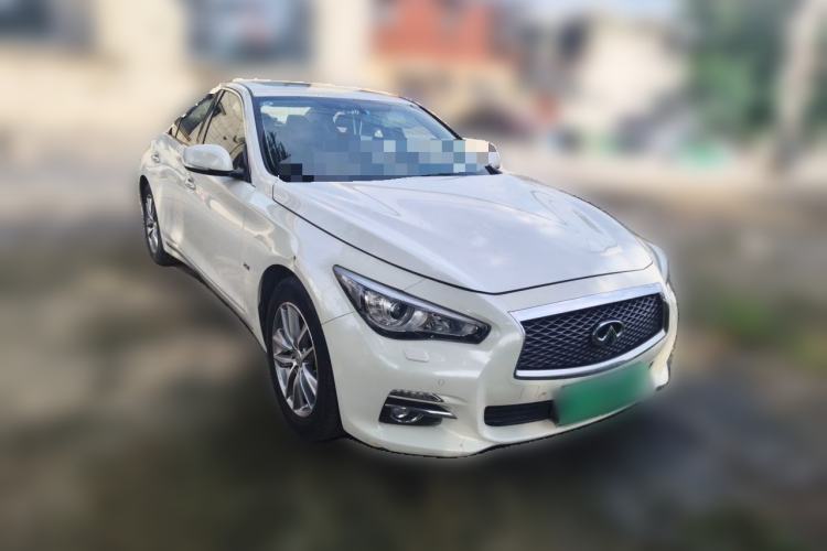 Used Infiniti Q50L 2016 2.0T Enjoyment Edition Front Right 45 Deg