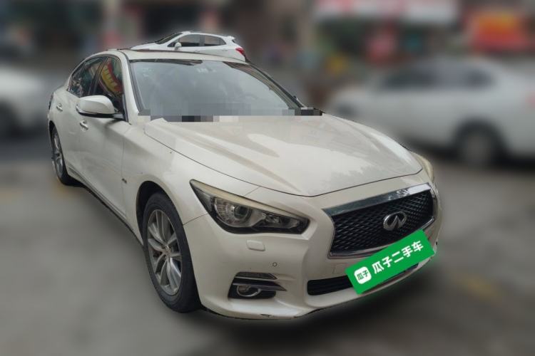 Used Infiniti Q50L 2016 2.0T Enjoyment Edition Front Right 45 Deg
