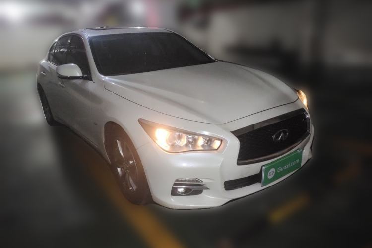 Used Infiniti Q50L 2016 2.0T Comfort Edition Front Right 45 Deg