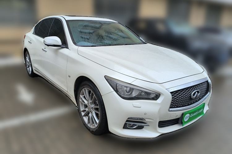 Used Infiniti Q50L 2016 2.0T Ambition Edition Front Right 45 Deg