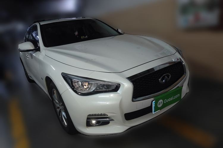 Used Infiniti Q50L 2016 2.0T Comfort Edition Front Right 45 Deg