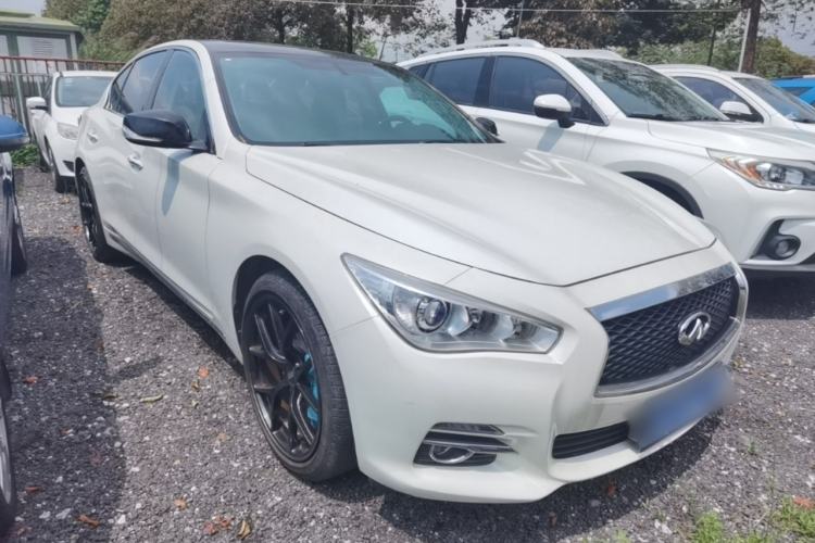 Used Infiniti Q50L 2016 2.0T Comfort Edition Front Right 45 Deg