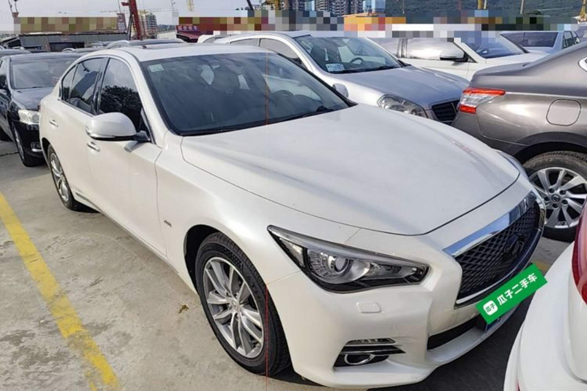 Used Infiniti Q50L 2016 2.0T Enjoyment Edition Front Right 45 Deg