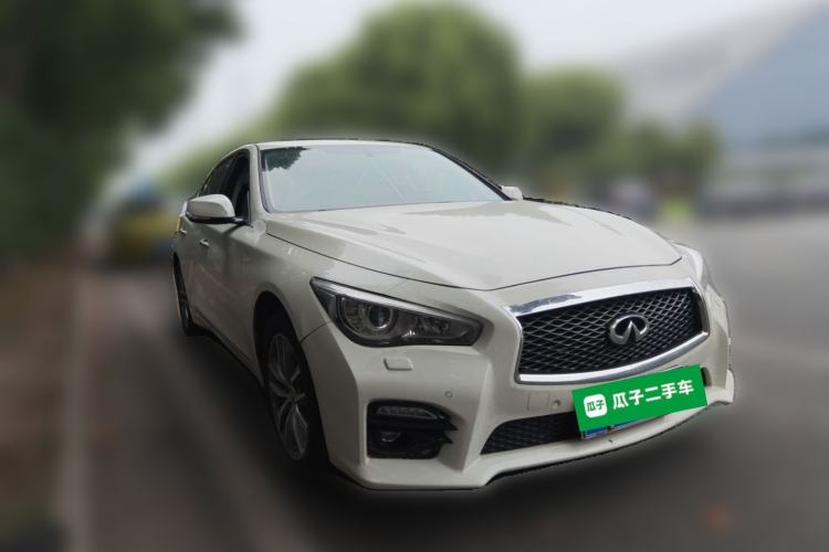 Used Infiniti Q50L 2016 2.0T Enjoyment Edition Front Right 45 Deg
