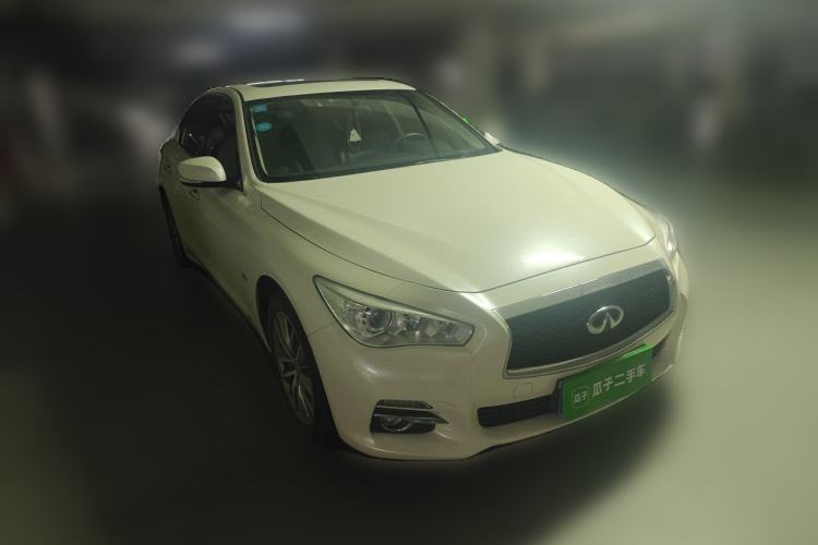 Used Infiniti Q50L 2016 2.0T Comfort Edition Front Right 45 Deg