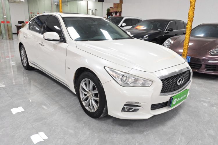 Used Infiniti Q50L 2016 2.0T Comfort Edition Front Right 45 Deg
