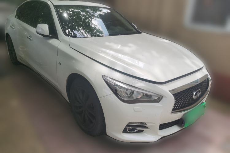 Used Infiniti Q50L 2016 2.0T Enjoyment Edition Front Right 45 Deg