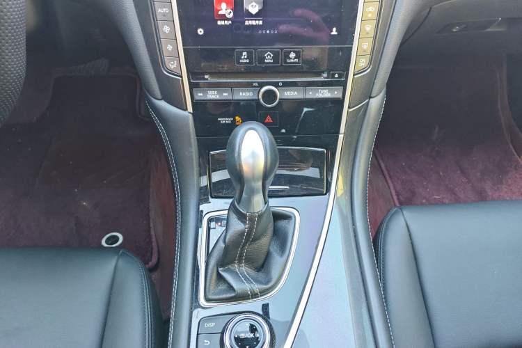 Used Infiniti Q50L 2016 2.0T Comfort Edition Gear Lever