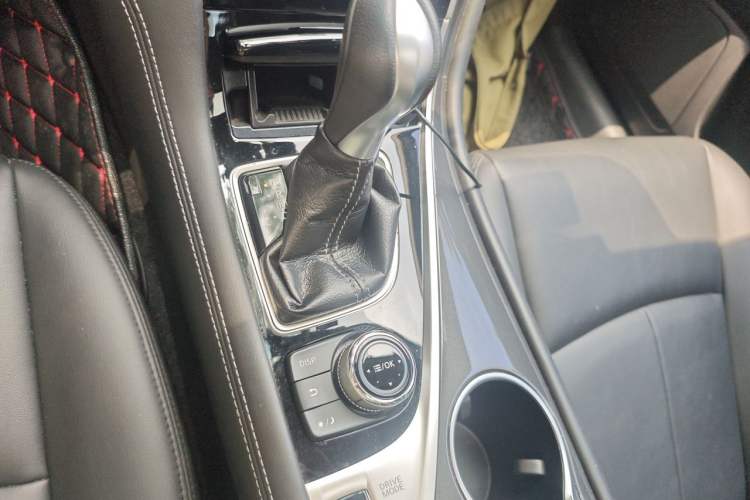Used Infiniti Q50L 2016 2.0T Comfort Edition Gear Lever