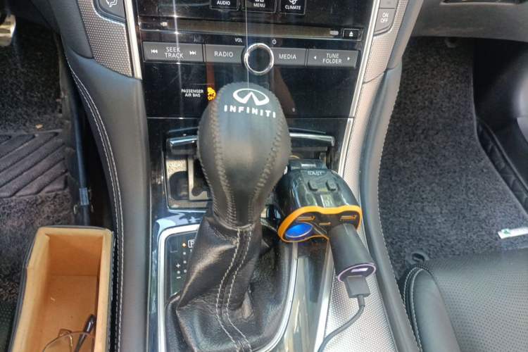 Used Infiniti Q50L 2016 2.0T Ambition Edition Gear Lever