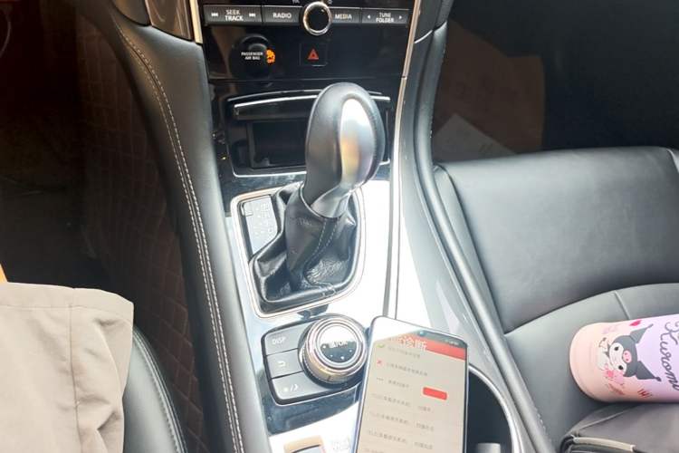 Used Infiniti Q50L 2016 2.0T Comfort Edition Gear Lever