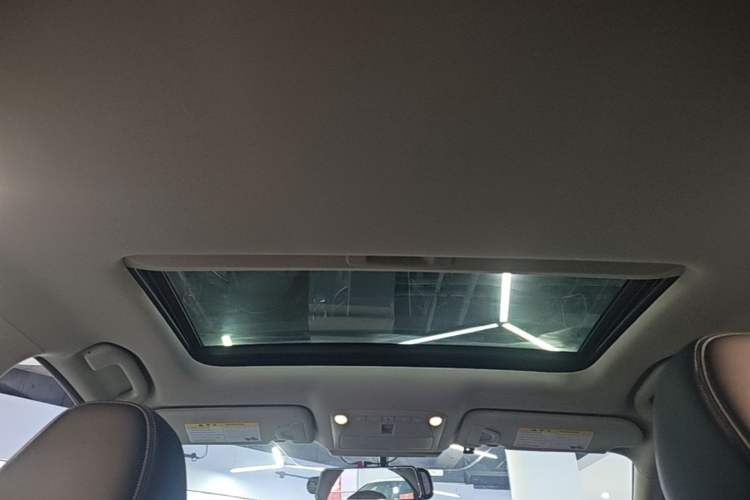 Used Infiniti Q50L 2016 2.0T Enjoyment Edition Headliner