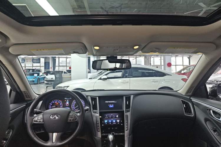 Used Infiniti Q50L 2016 2.0T Enjoyment Edition Headliner