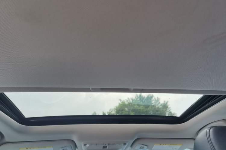 Used Infiniti Q50L 2016 2.0T Comfort Edition Headliner