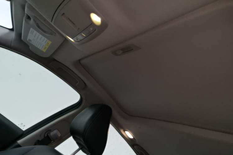 Used Infiniti Q50L 2016 2.0T Enjoyment Edition Headliner