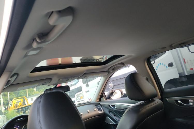 Used Infiniti Q50L 2016 2.0T Ambition Edition Headliner